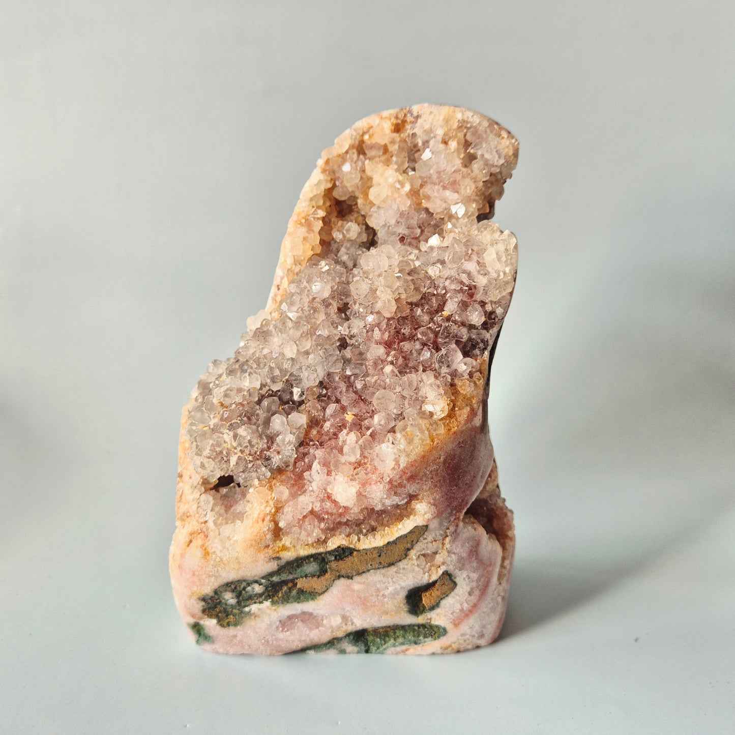 XXL Edelsteen Druzy Pink Amethist Geode Freeform van 2150 gram Statement Piece