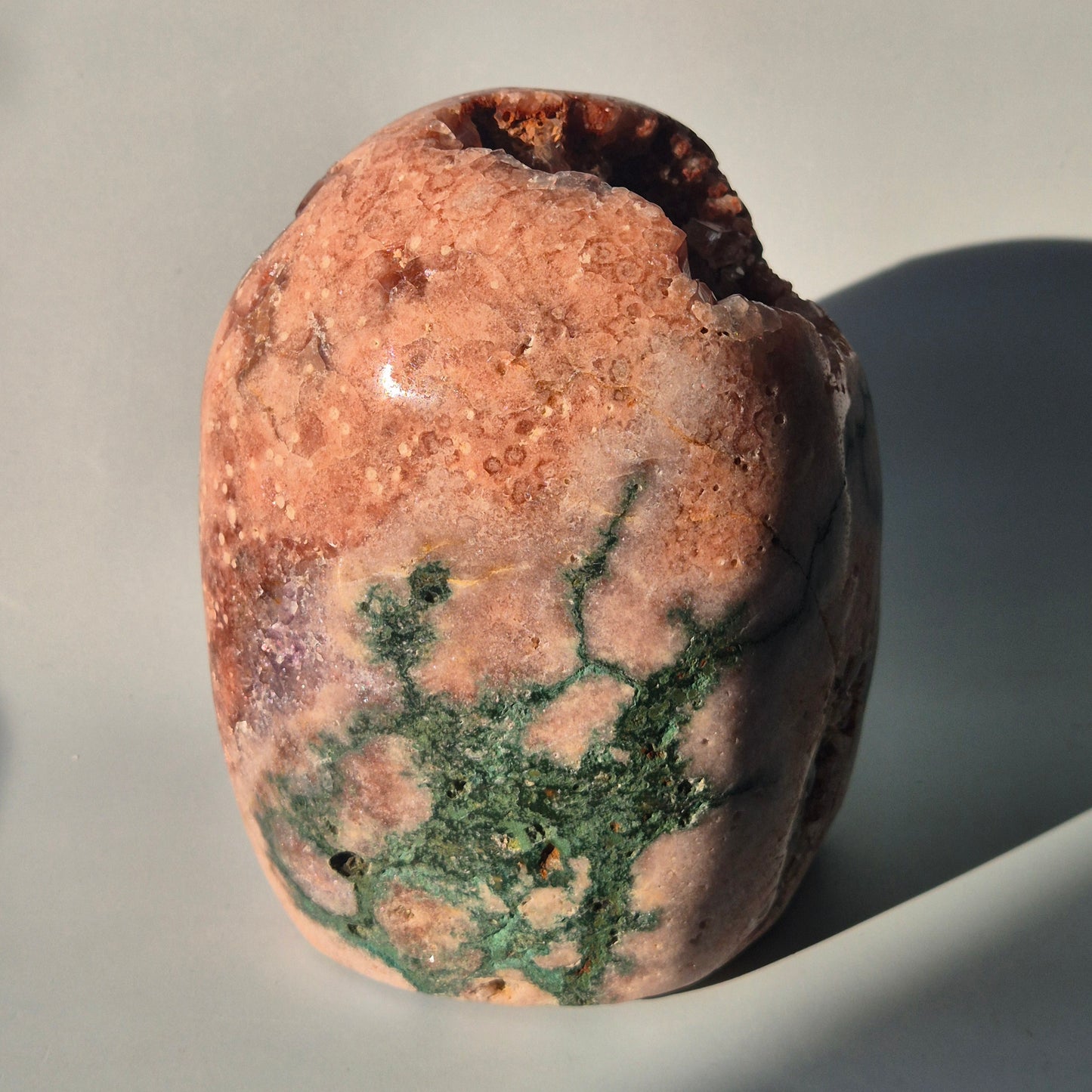 XXL A+ Edelsteen Druzy Pink Amethist Geode Freeform van 2600 gram Statement Piece