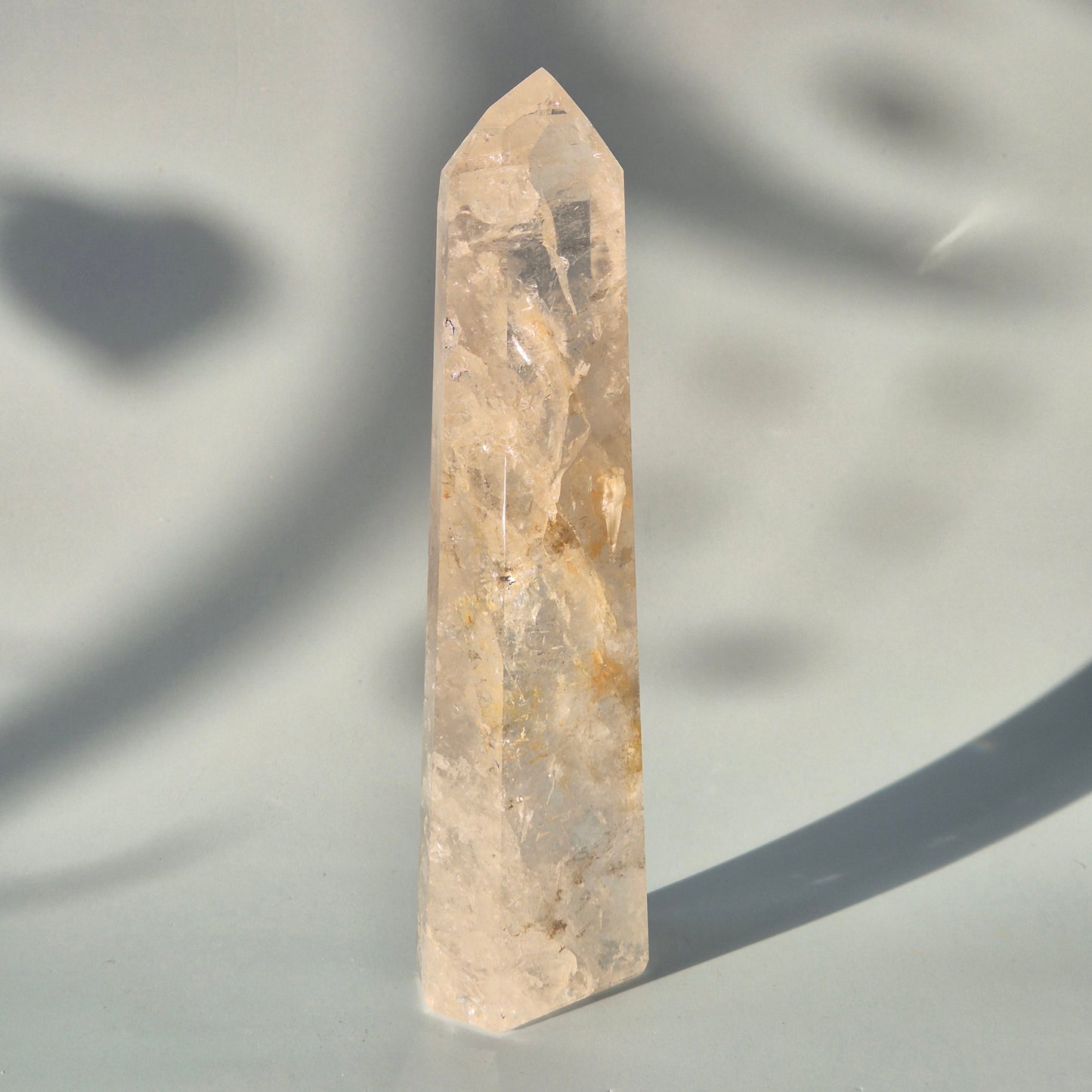A+ Hoge Kwaliteit Bergkristal Toren – 493 gram – Premium Quartz Punt met Glinsterende Insluitsels