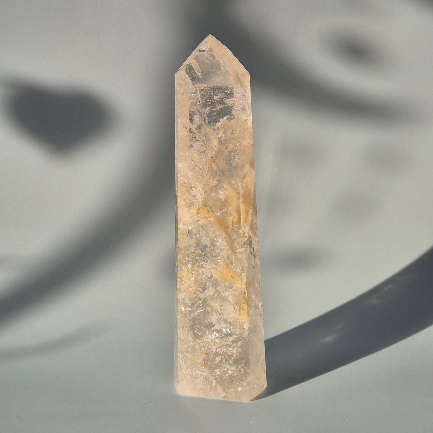 A+ Hoge Kwaliteit Bergkristal Toren – 493 gram – Premium Quartz Punt met Glinsterende Insluitsels