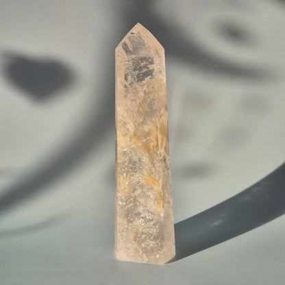 A+ Hoge Kwaliteit Bergkristal Toren – 493 gram – Premium Quartz Punt met Glinsterende Insluitsels