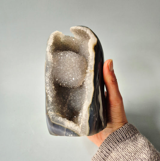 Druzy Agaat uit Uruguay – 1300 gram | Natuurlijke Geode Edelsteen