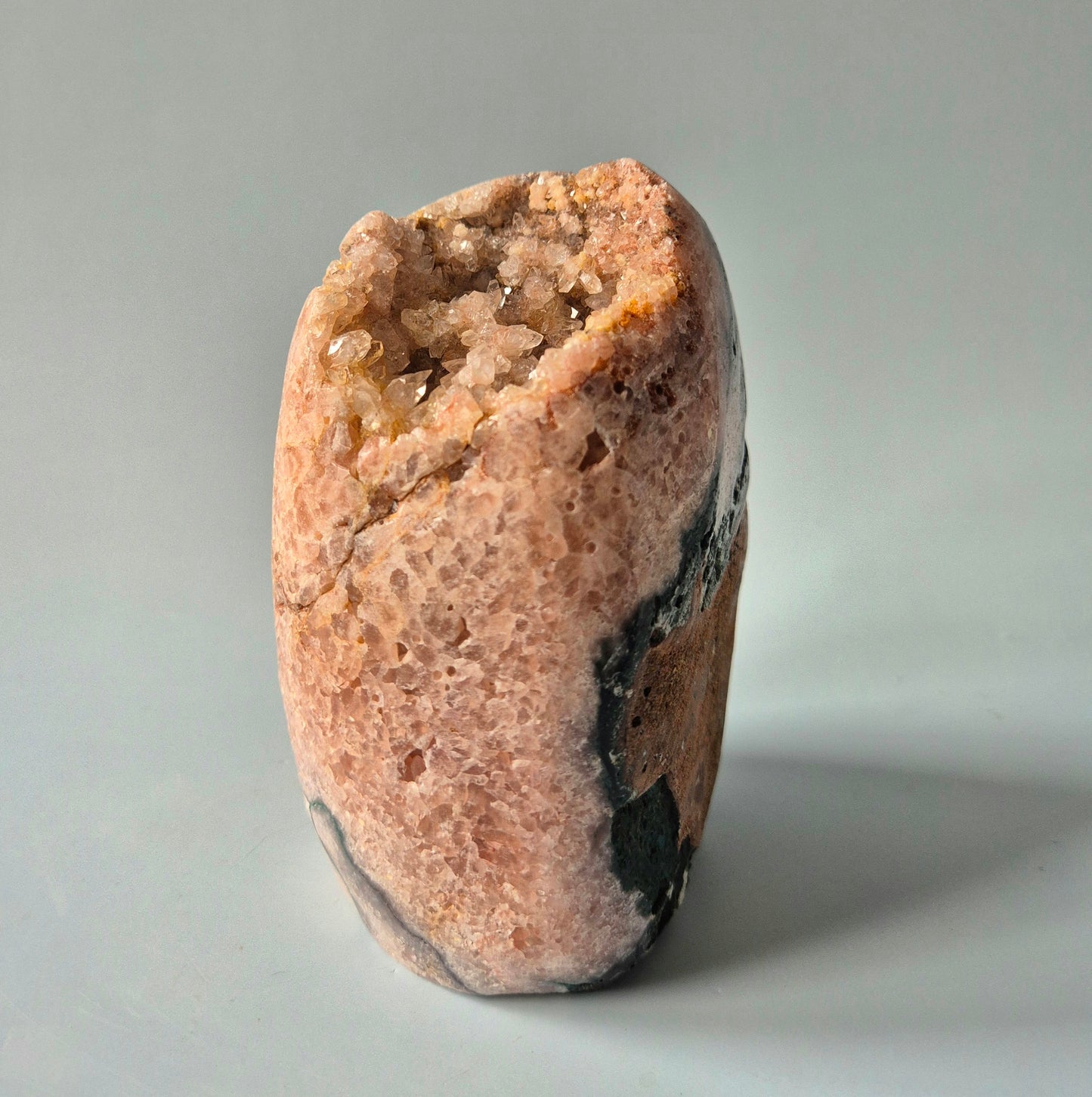 XL Edelsteen Druzy Pink Amethist Geode Freeform van 1154 gram Statement Piece