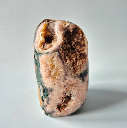 XL Edelsteen Druzy Pink Amethist Geode Freeform van 1154 gram Statement Piece