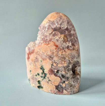 XXL A+ Edelsteen Druzy Pink Amethist Geode Freeform van 2040 gram Statement Piece