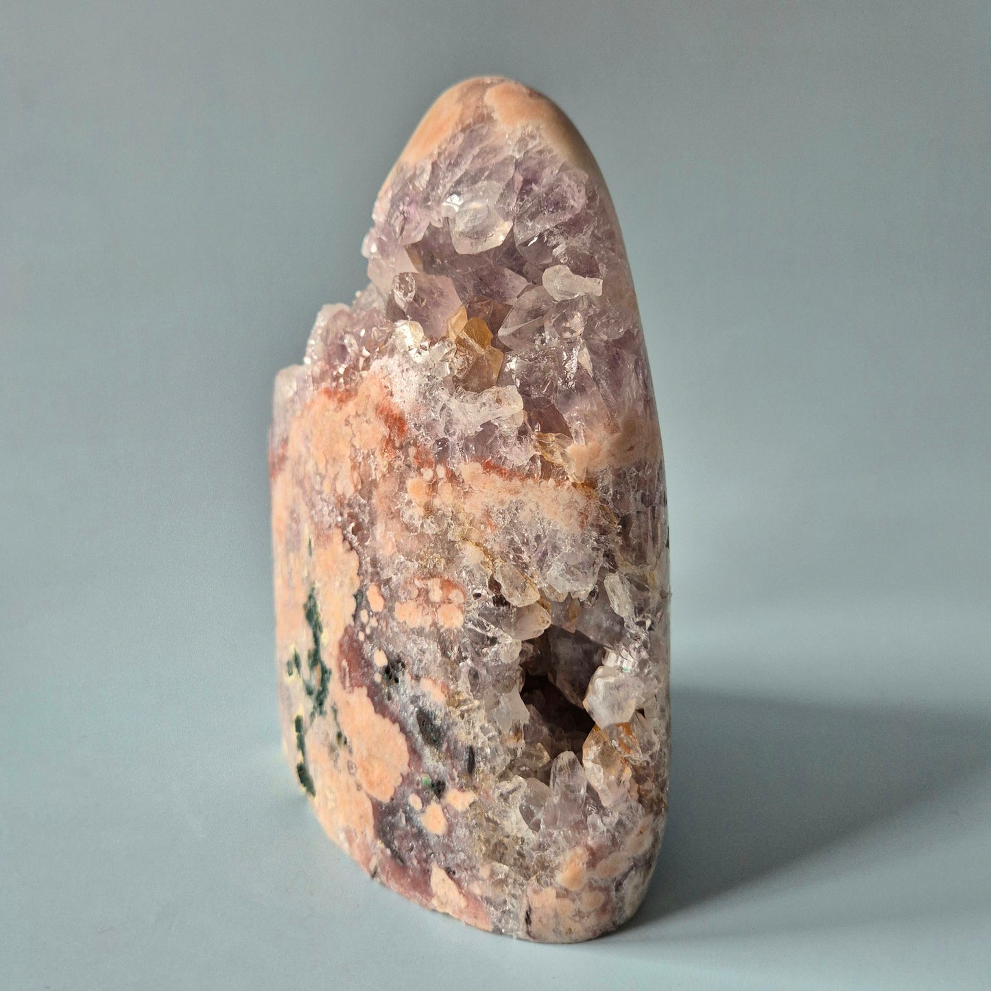 XXL A+ Edelsteen Druzy Pink Amethist Geode Freeform van 2040 gram Statement Piece