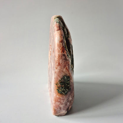 XL A+ Edelsteen Druzy Pink Amethist Geode Freeform van 1454gram Statement Piece