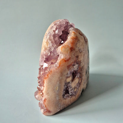 XL A+ Edelsteen Druzy Pink Amethist Geode Freeform van 1572gram Statement Piece