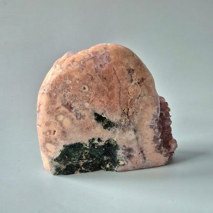 XL A+ Edelsteen Druzy Pink Amethist Geode Freeform van 1572gram Statement Piece