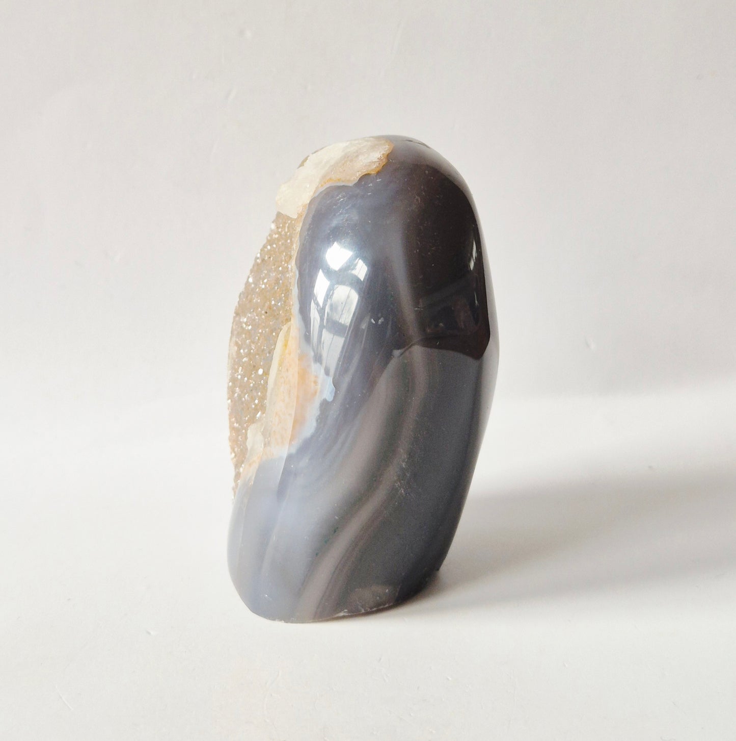 Druzy Agaat uit Uruguay inclusief Calciet formaties – 267 gram | Natuurlijke Geode Edelsteen