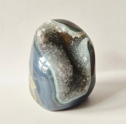 Druzy Agaat uit Uruguay  – 552 gram | Natuurlijke Geode Edelsteen