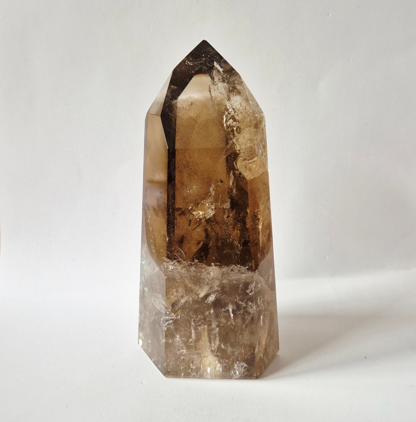 Rookkwarts Toren 600 gram – Hoge Kwaliteit Smoky Quartz met Diepe Insluitsels