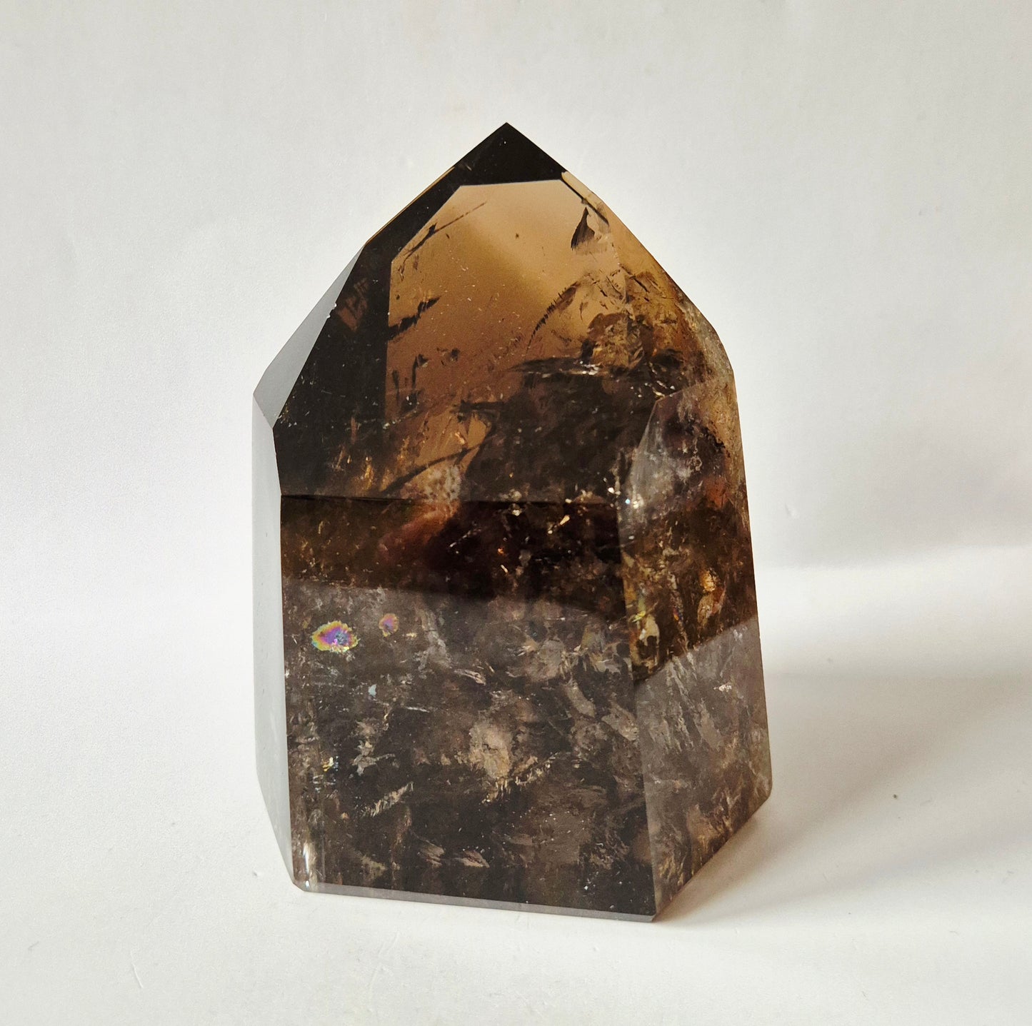 Rookkwarts Toren 674 gram – Hoge Kwaliteit Smoky Quartz met Diepe Insluitsels