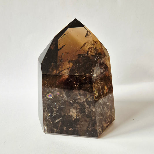 Rookkwarts Toren 674 gram – Hoge Kwaliteit Smoky Quartz met Diepe Insluitsels