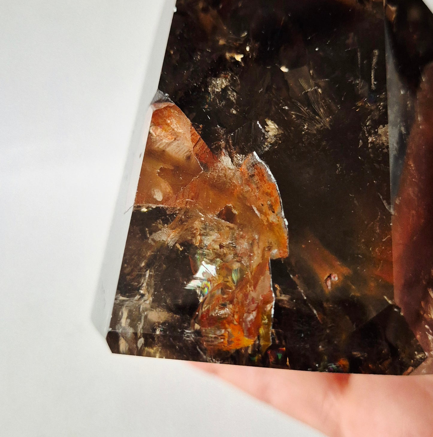 Rookkwarts Toren 674 gram – Hoge Kwaliteit Smoky Quartz met Diepe Insluitsels