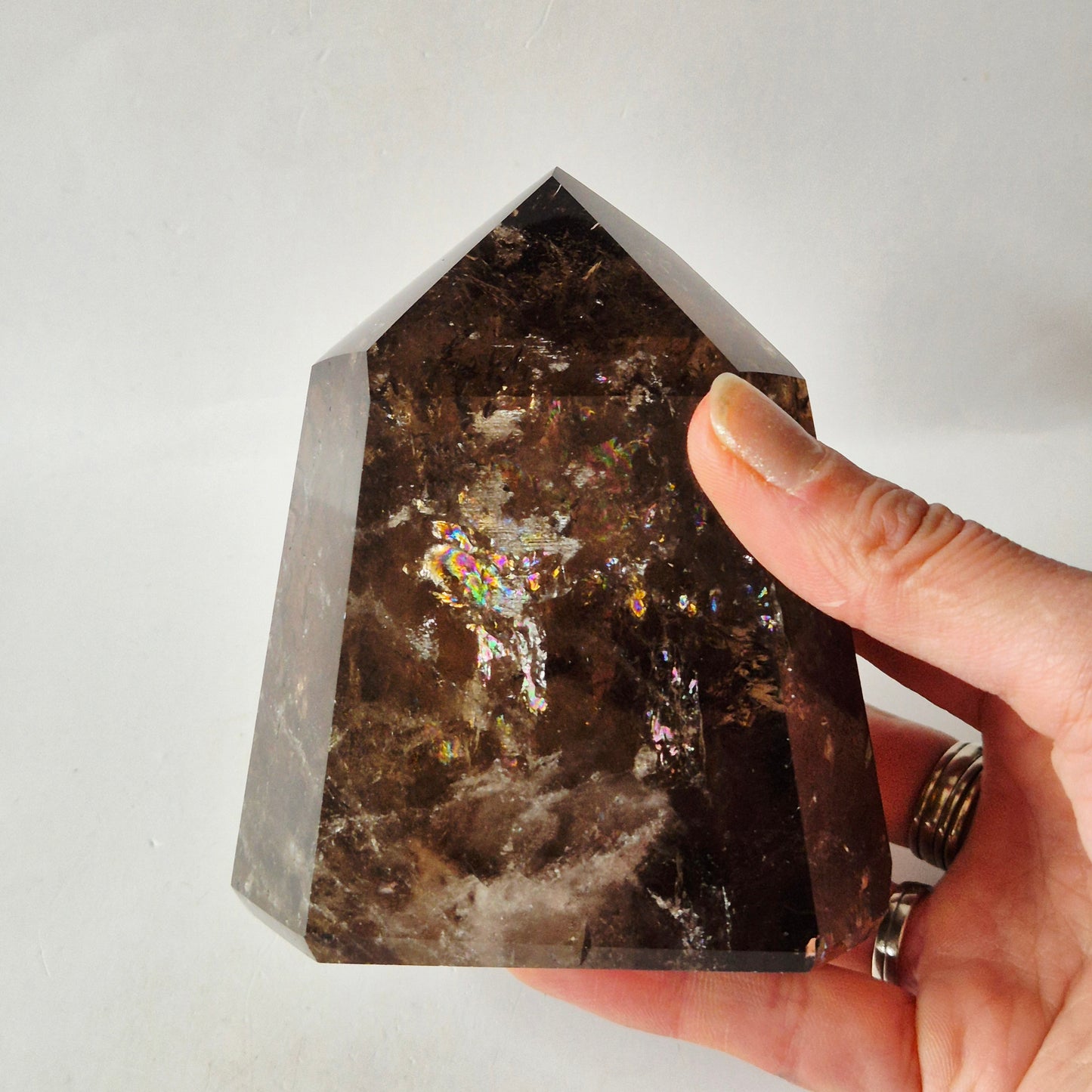 Rookkwarts Toren 642 gram – Hoge Kwaliteit Smoky Quartz met Diepe Insluitsels