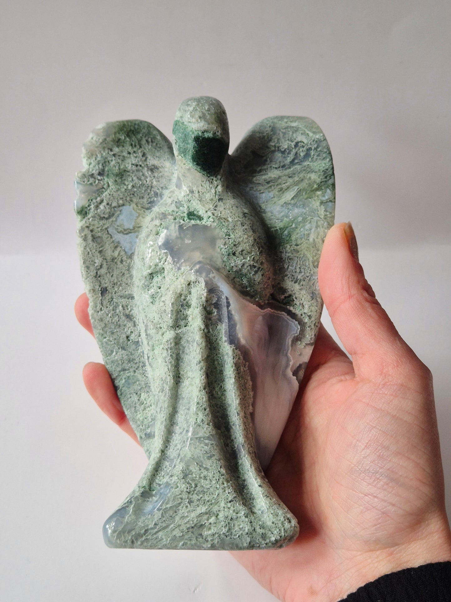 Edelsteen Druzy Mosagaat Engel – 15 cm | ca. 569 gram