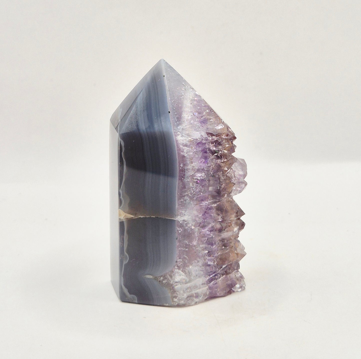 Amethist Agaat Punt Uruguay 147g – Hoogwaardige Druzy Edelsteen met Natuurlijke Agaatbanden