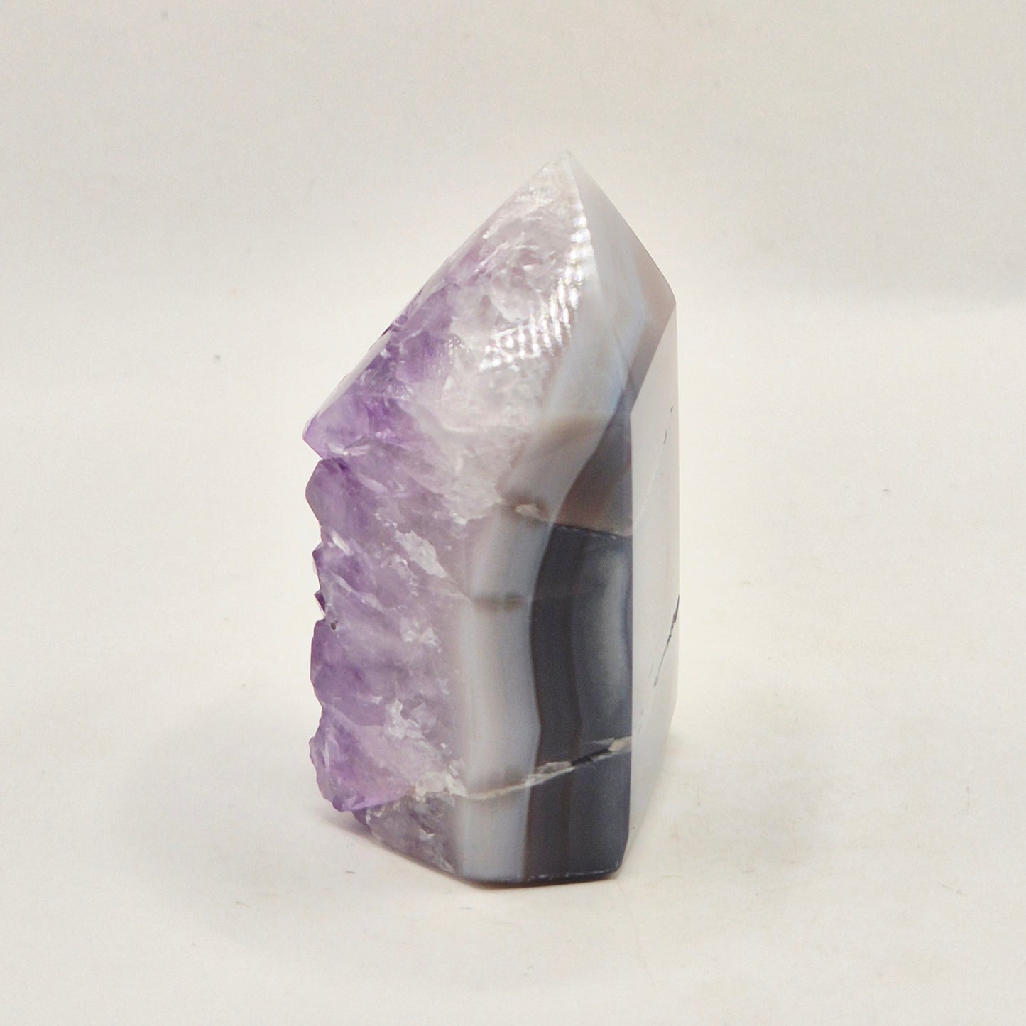 Amethist Agaat Punt Uruguay 88g – Hoogwaardige Druzy Edelsteen met Natuurlijke Agaatbanden