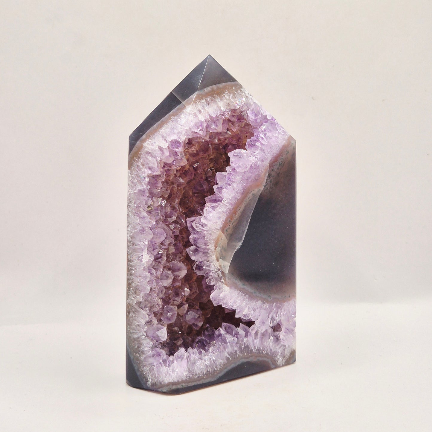 Amethist Agaat Punt Uruguay 518g – Hoogwaardige Druzy Edelsteen met Natuurlijke Agaatbanden