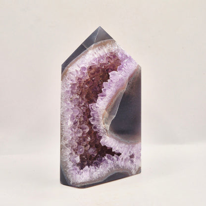 Amethist Agaat Punt Uruguay 518g – Hoogwaardige Druzy Edelsteen met Natuurlijke Agaatbanden