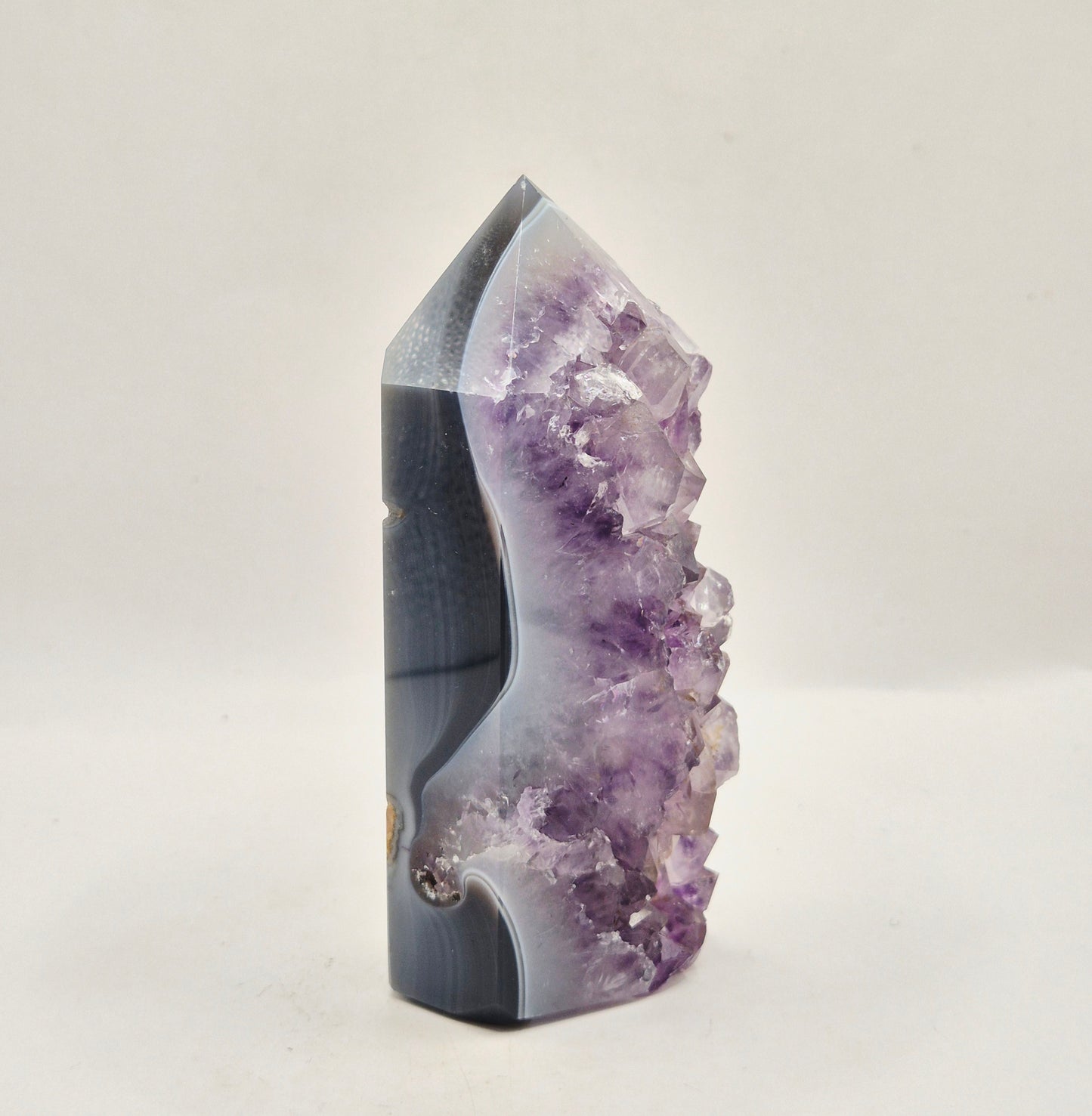 Amethist Agaat Punt Uruguay 243g – Hoogwaardige Druzy Edelsteen met Natuurlijke Agaatbanden