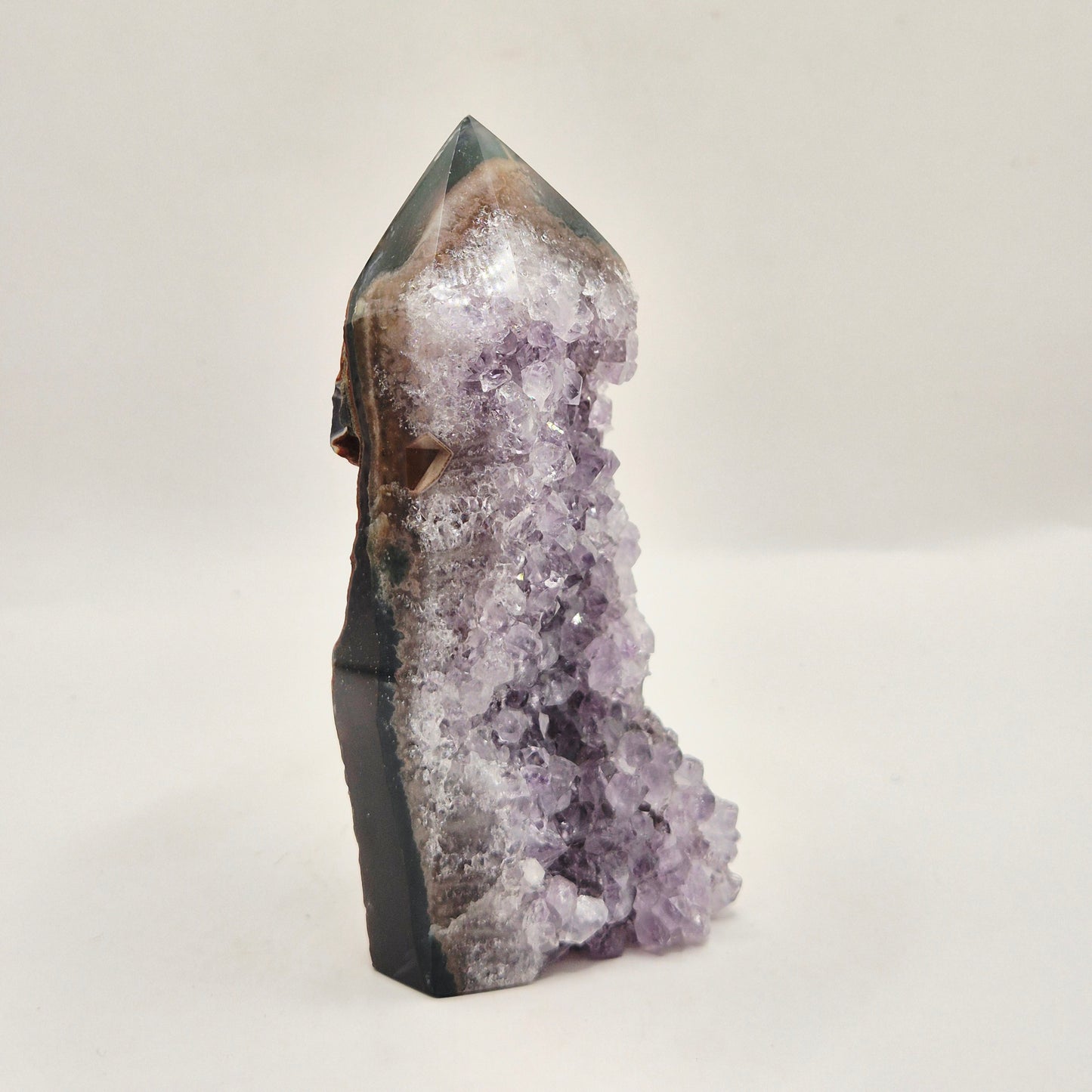 Amethist Agaat Punt Uruguay 185g – Hoogwaardige Druzy Edelsteen met Natuurlijke Agaatbanden