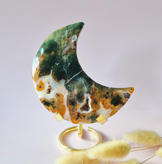 Druzy Rode Mosagaat Maan op standaard – 223g Edelsteen statement piece