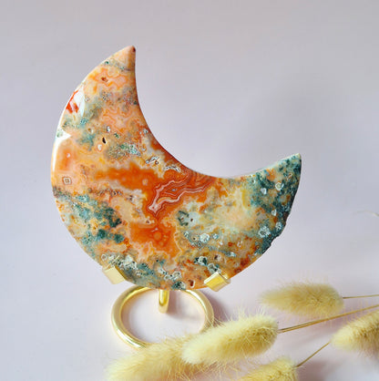 Druzy Rode Mosagaat Maan op standaard – 233g Edelsteen statement piece