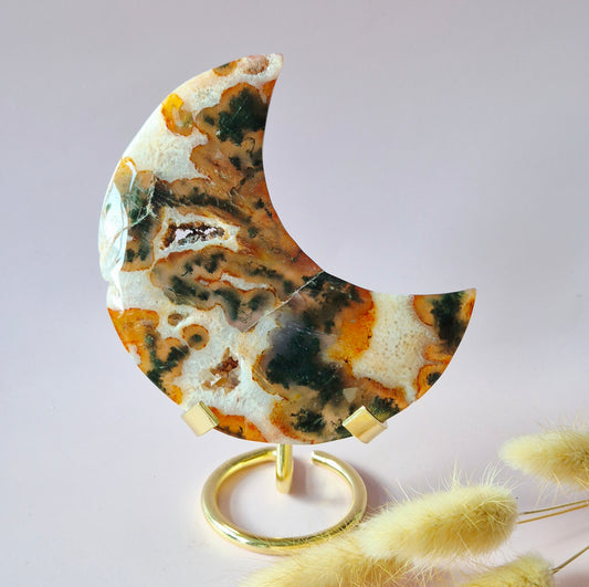 Rode Druzy Mosagaat Maan op standaard – 209g Edelsteen statement piece