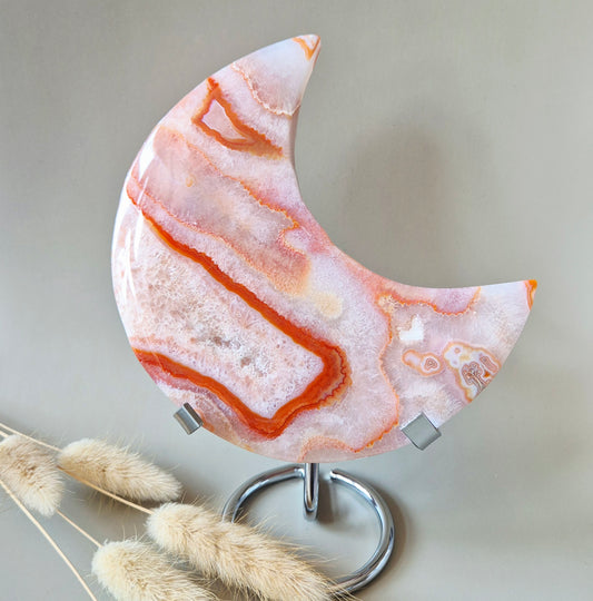 XL Druzy Rode Mosagaat Maan op standaard – 348g Edelsteen statement piece