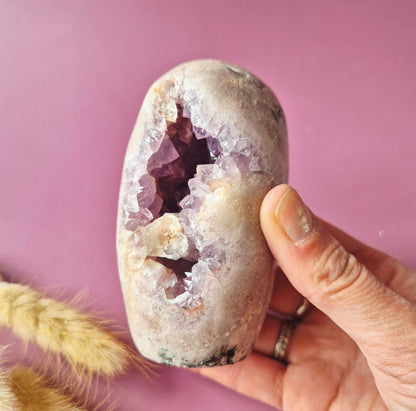Druzy Pink Amethyst Freeforms &amp; Flames – Magische, sanfte Energie