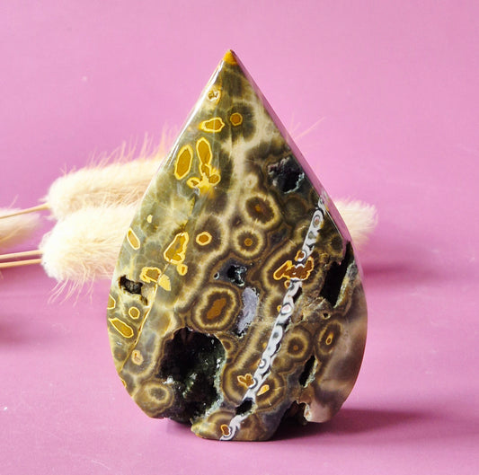 Ocean Jasper A+ Kwaliteit - Druzy Druppelvormige Flame Staande Edelsteen Kristal - 88gram