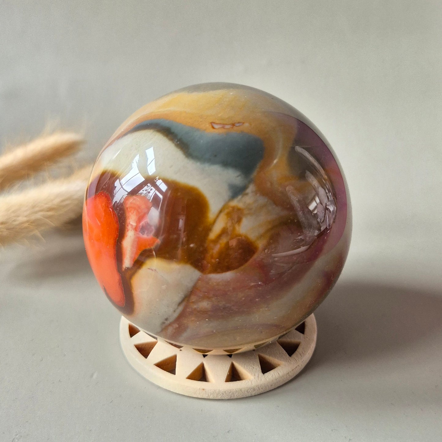 Ocean Jasper Polychroom Edelsteen Bol 74mm – Rood Oranje Uniek Patroon