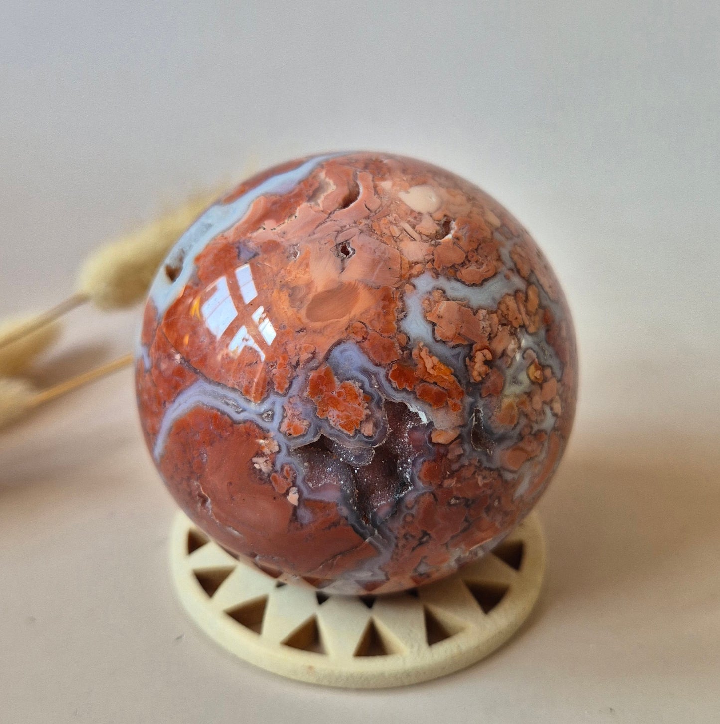 Kristall-Edelstein Druzy Petal Achat Kugel 55mm – Einzigartiges Kunstwerk von Mutter Erde