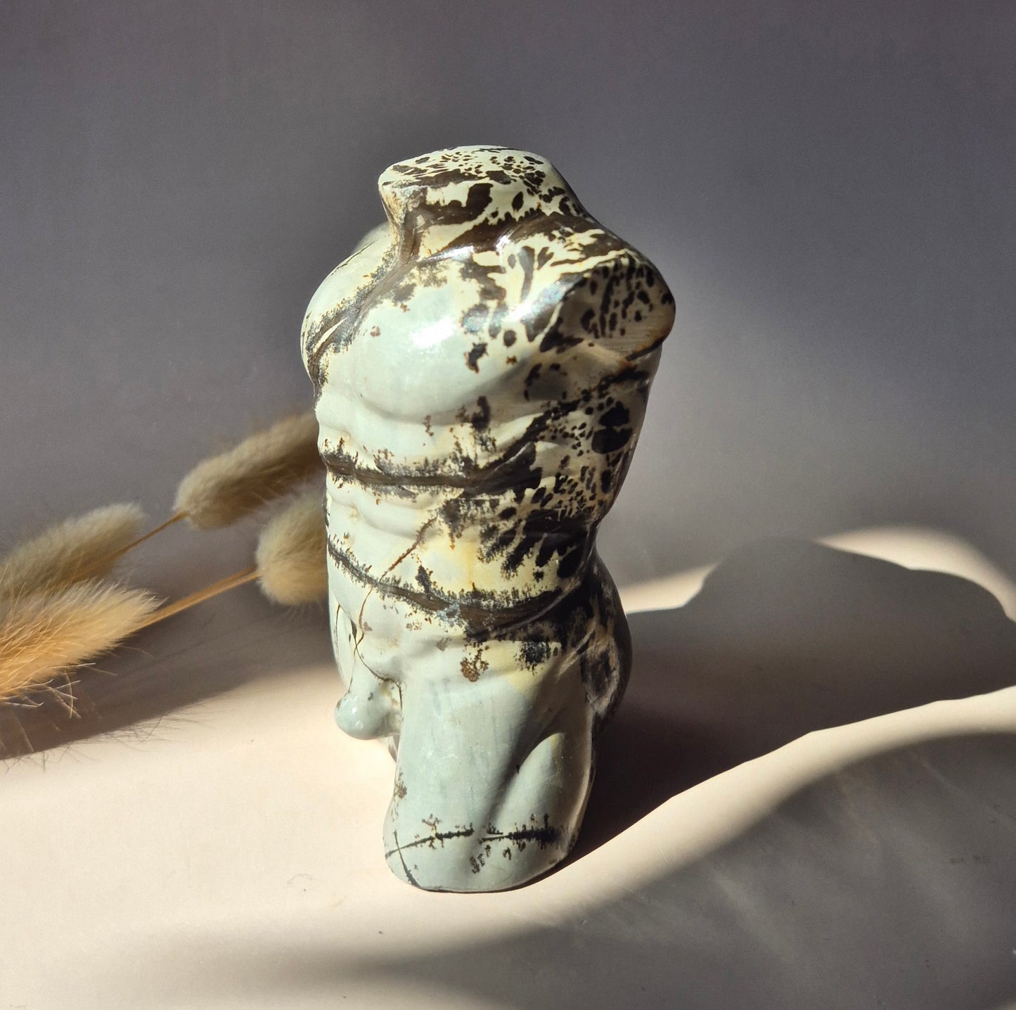 Picture Jasper Man Buste – Handgesneden Edelsteen Sculptuur 437g