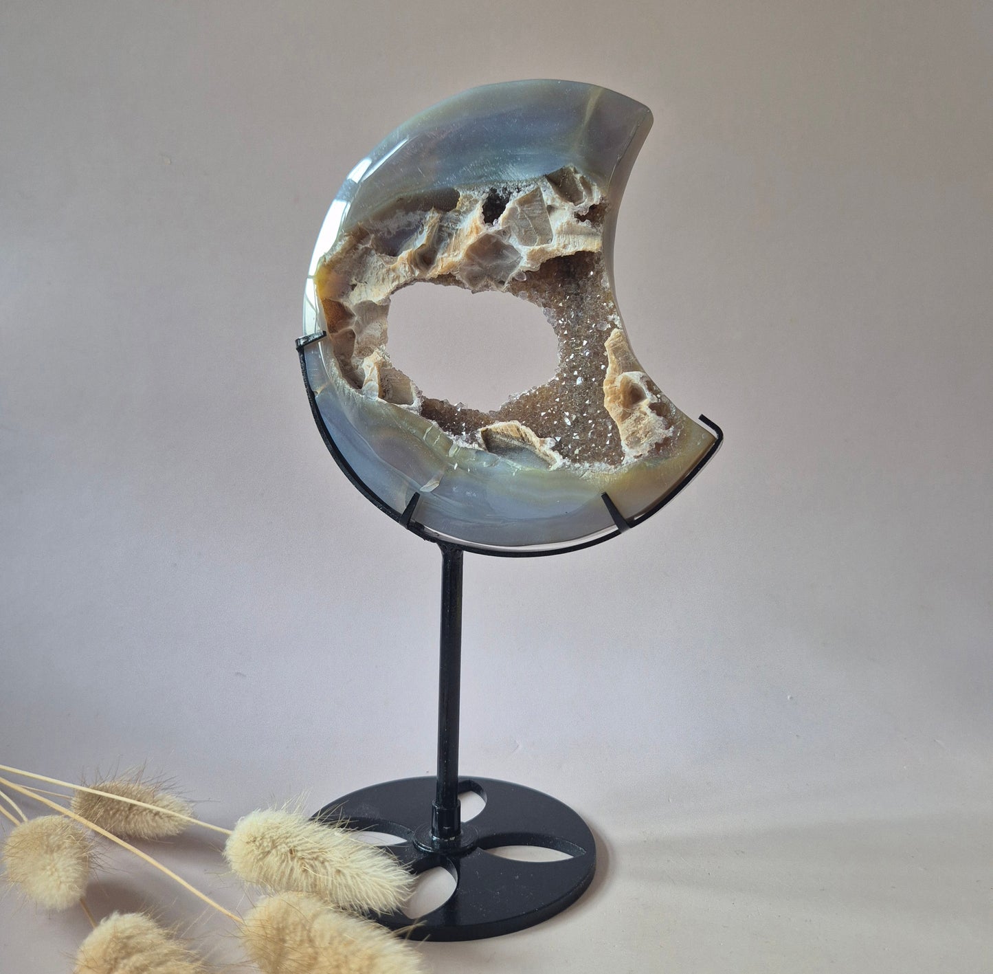 Edelstein (Druzy) Achatscheibe auf Ständer (11–14 cm) – #18 Erdung, Gleichgewicht &amp; natürliche Schönheit