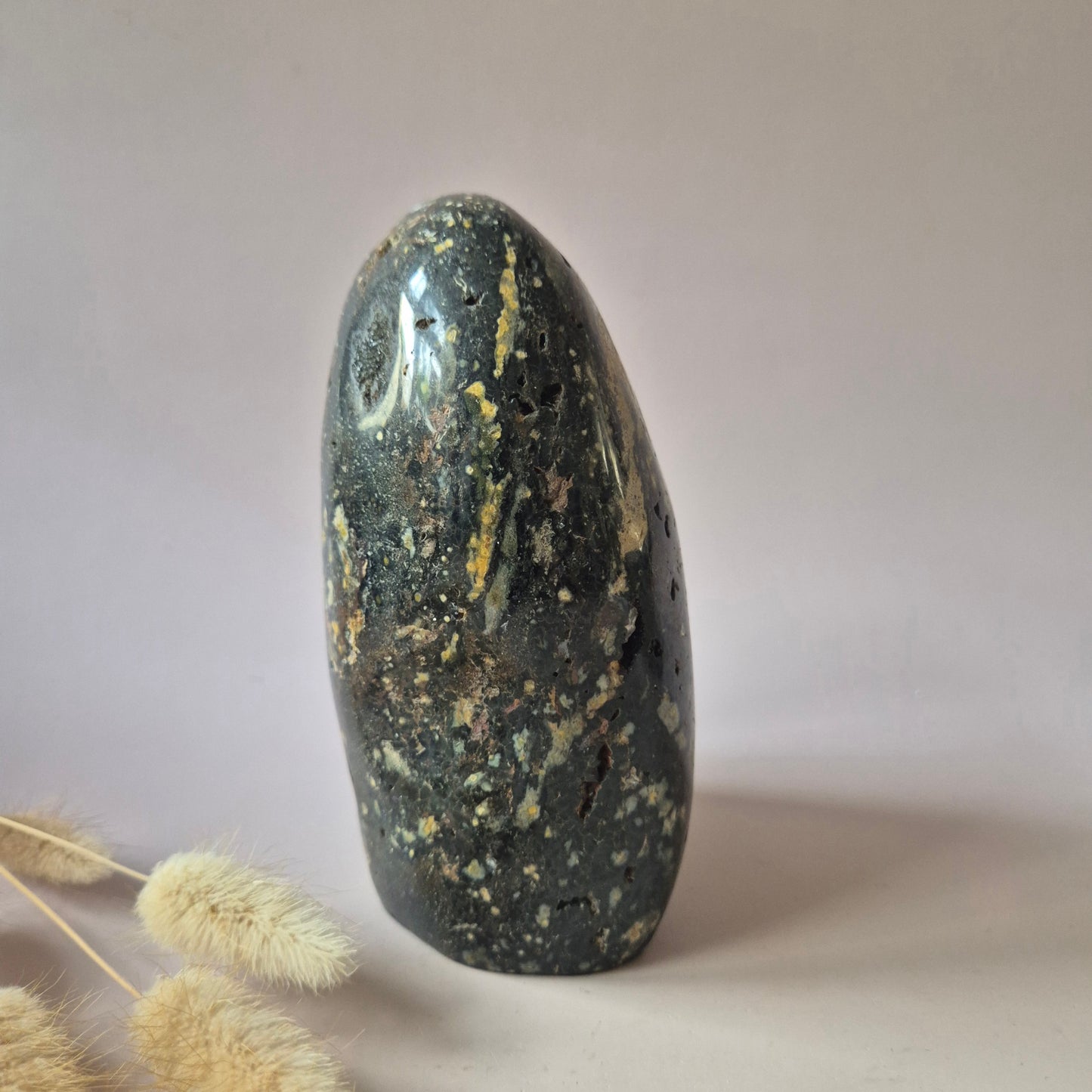 Edelstein Coelestin Handschmeichler (6-8 cm) – Engelfrieden &amp; spirituelle Verbindung Handschmeichler Sorgenstein
