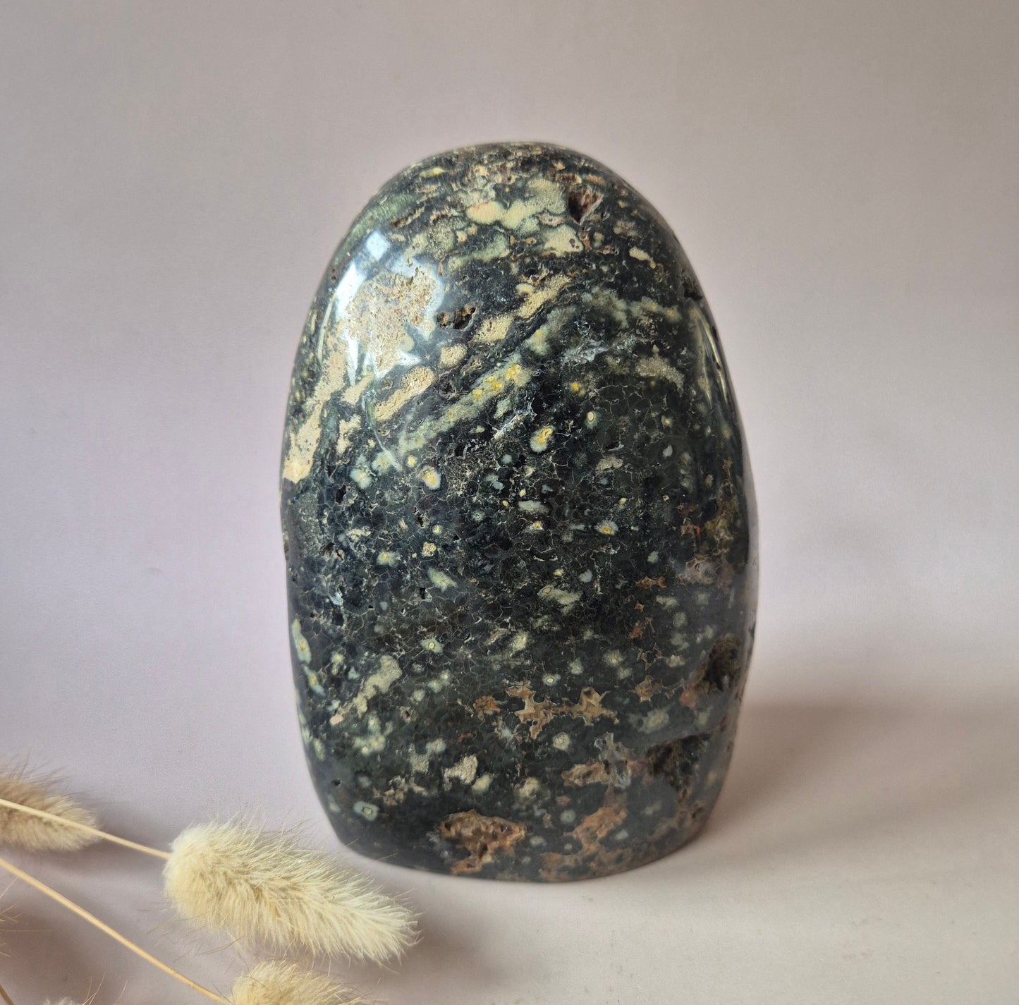Edelstein Coelestin Handschmeichler (6-8 cm) – Engelfrieden &amp; spirituelle Verbindung Handschmeichler Sorgenstein
