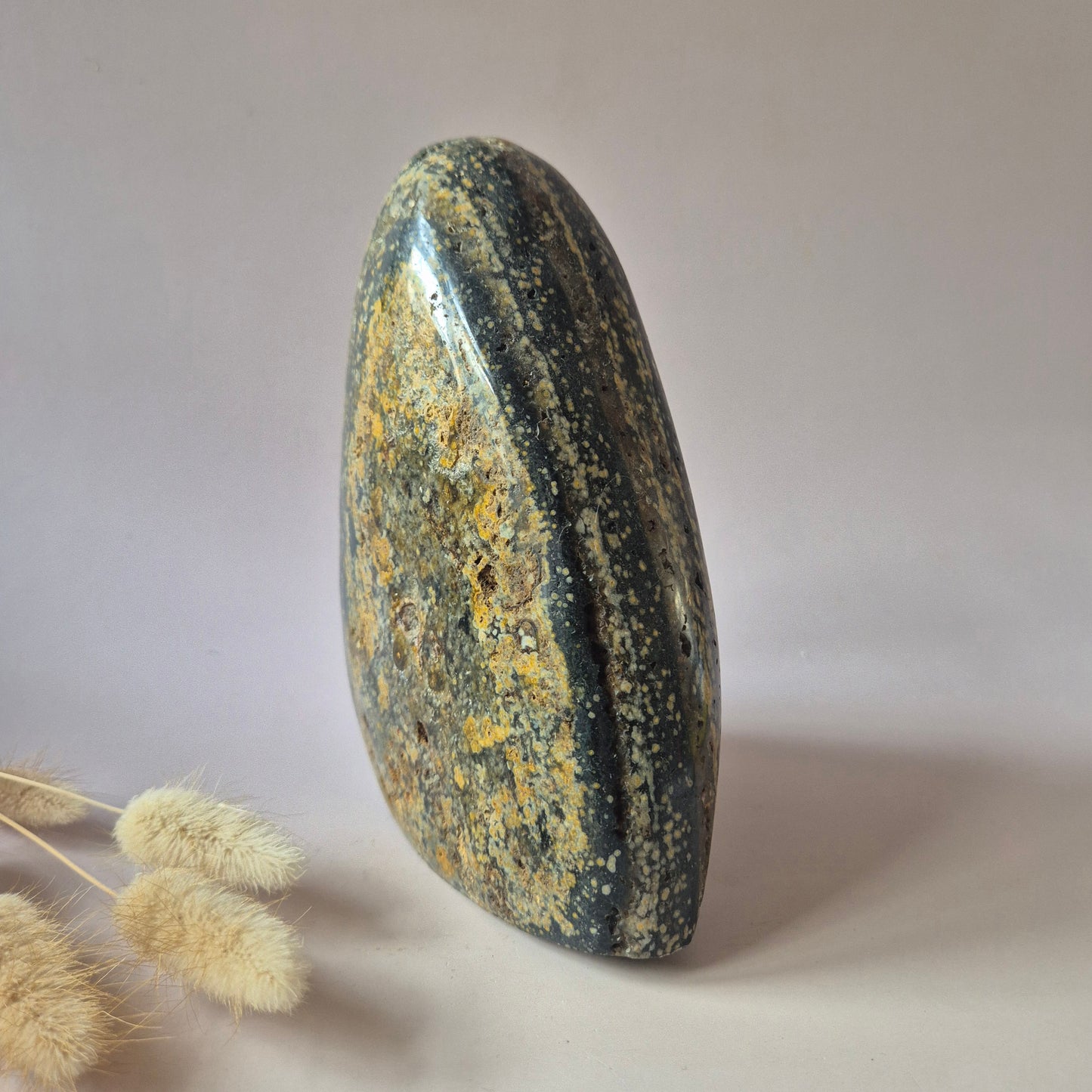 Edelstein Coelestin Handschmeichler (6-8 cm) – Engelfrieden &amp; spirituelle Verbindung Handschmeichler Sorgenstein