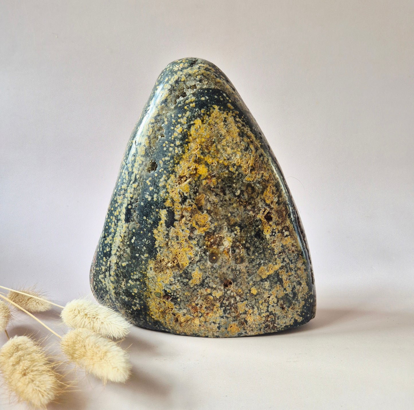 Edelstein Coelestin Handschmeichler (6-8 cm) – Engelfrieden &amp; spirituelle Verbindung Handschmeichler Sorgenstein