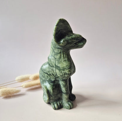 XL Edelstein-Katzenstatue aus Ozeanjaspis 16-18 cm – handgeschnitzt | Einzigartiges Dekorationsstück