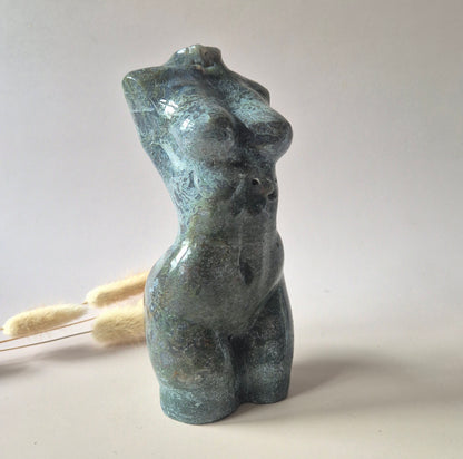 Edelsteinbüste einer Frau (8 cm) - Rosenquarz