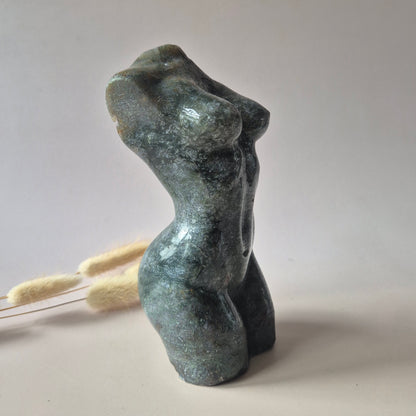 Edelsteinbüste einer Frau (8 cm) - Rosenquarz
