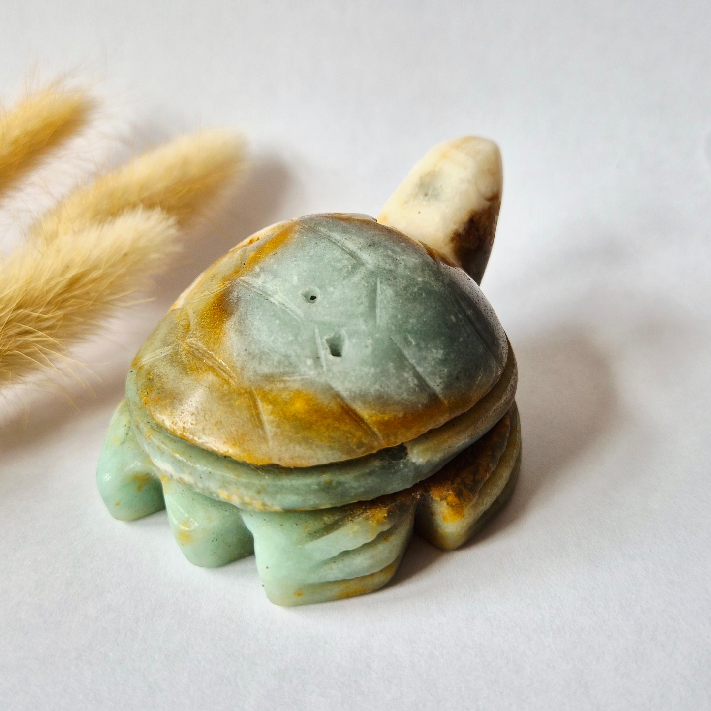 Caribbean Calcite Schildpad – 167 Gram Edelsteen Crystal Carving