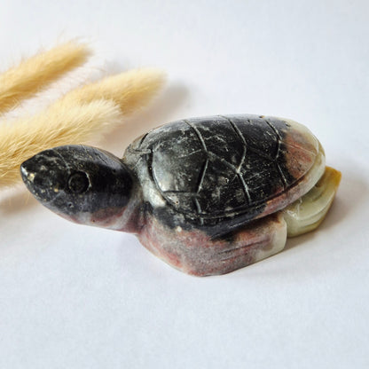 Caribbean Calcite Schildpad – 156 Gram Edelsteen Crystal Carving