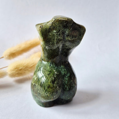 Edelsteinbüste einer Frau (8 cm) - Rosenquarz