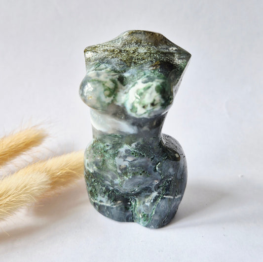 Gemstone Female Body Bust (8 cm) - Rose Quartz