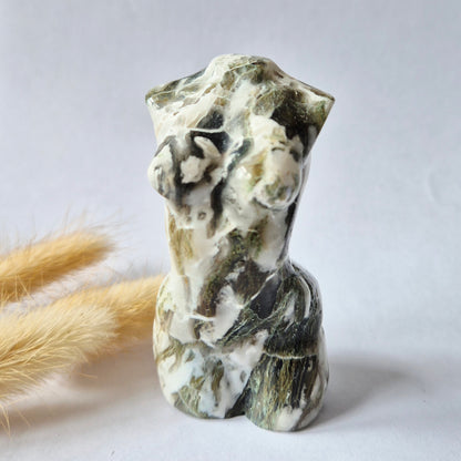 Edelsteinbüste einer Frau (8 cm) - Rosenquarz