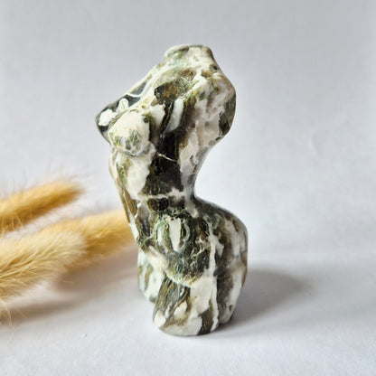 Edelsteinbüste einer Frau (8 cm) - Rosenquarz